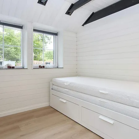 Vakantiehuis Enchanting With Whirlpool-by Traum Haderslev