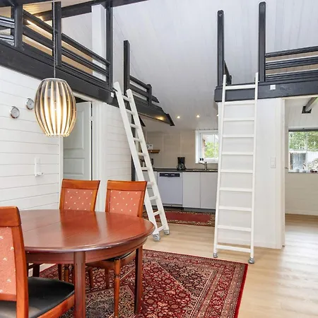 Vakantiehuis Enchanting With Whirlpool-by Traum